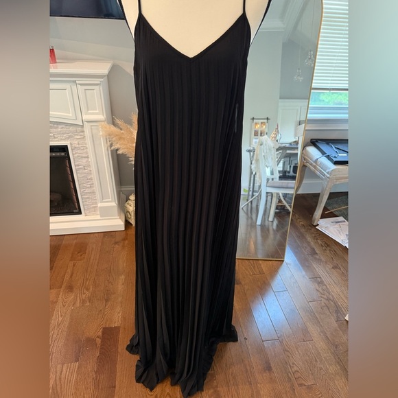 B Darlin Black Pleated Dress - Picture 5 of 7